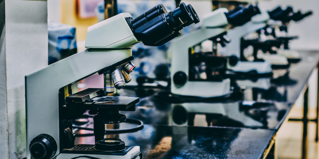 Maintenance des équipements de laboratoire